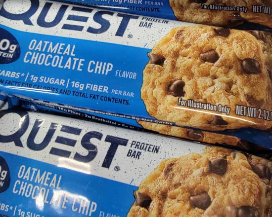 Order QUEST BARS OATMEAL CHOCOLATE CHIP 20 GRAMS food online from Hub Market & Deli store, San Diego on bringmethat.com