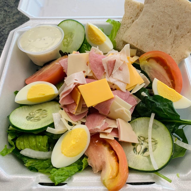 Order Chef Salad food online from Cafe Express store, Davenport on bringmethat.com
