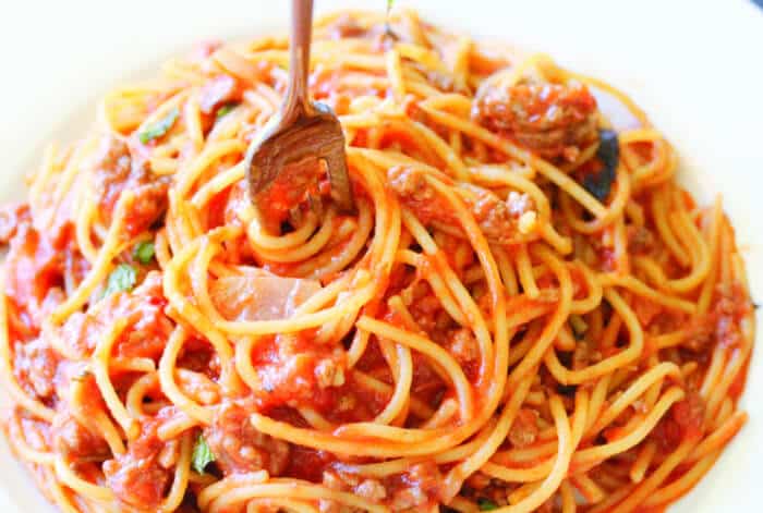Order Spaghetti Bolognese food online from Seniores Pizza store, San Mateo on bringmethat.com