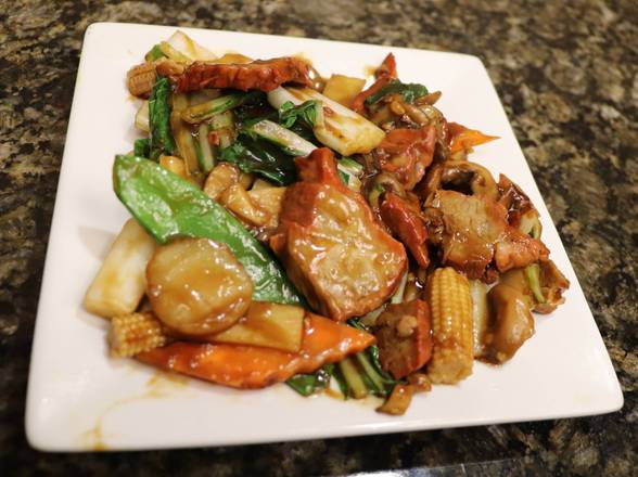 Order Pork Entrees food online from Golden Crown Chinese-American Restaurant store, Amherst on bringmethat.com