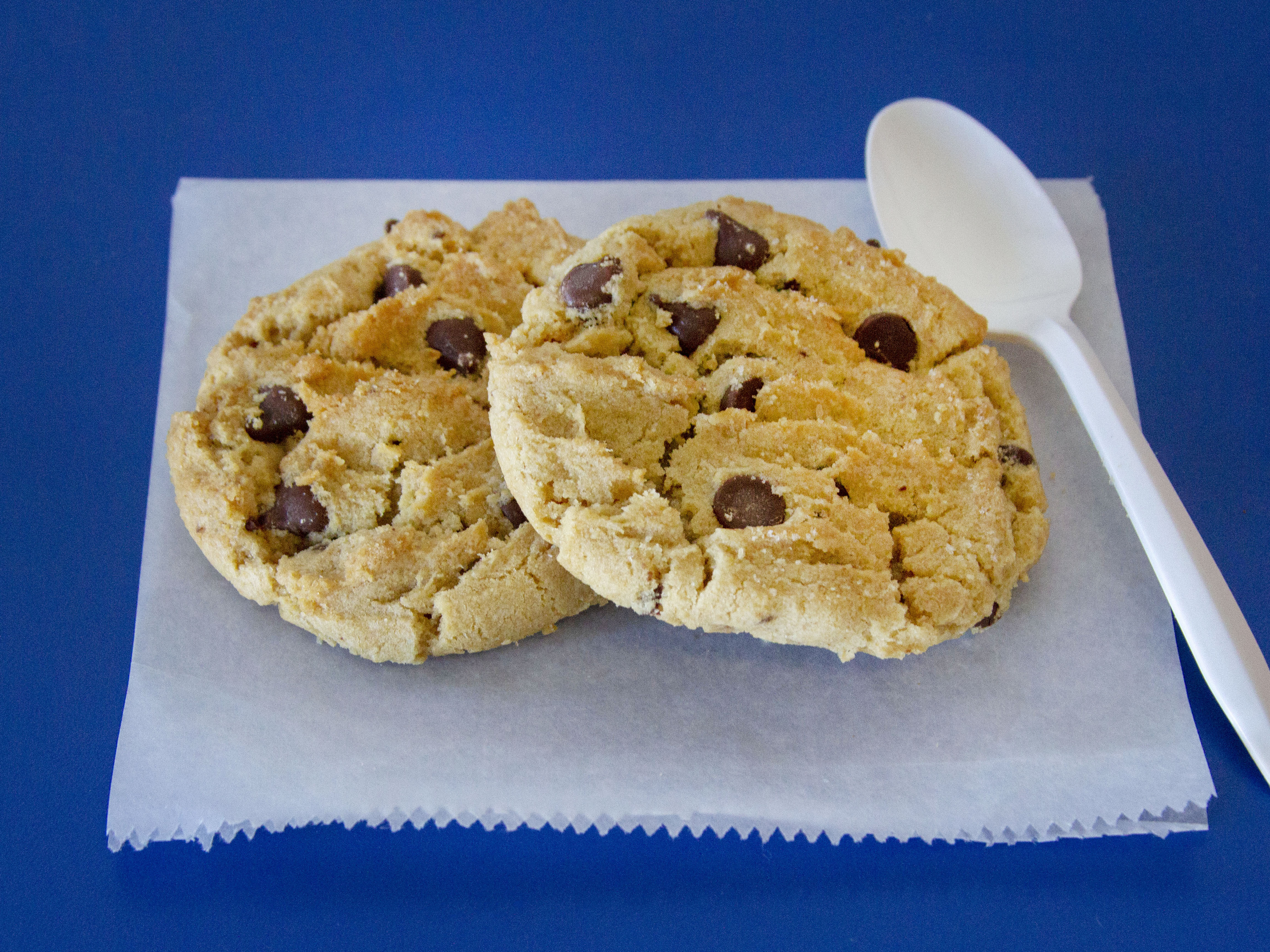 Order Mvp Semi Sweet Chocolate Chips food online from Doug Out Cookies store, Fresno on bringmethat.com