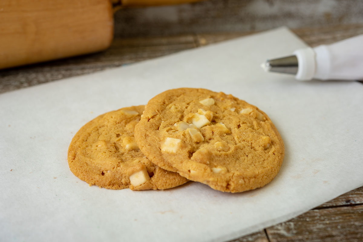 Order White Chocolate Macadamian Nut Cookie  food online from Federal Bake Shop Inc store, Chattanooga on bringmethat.com