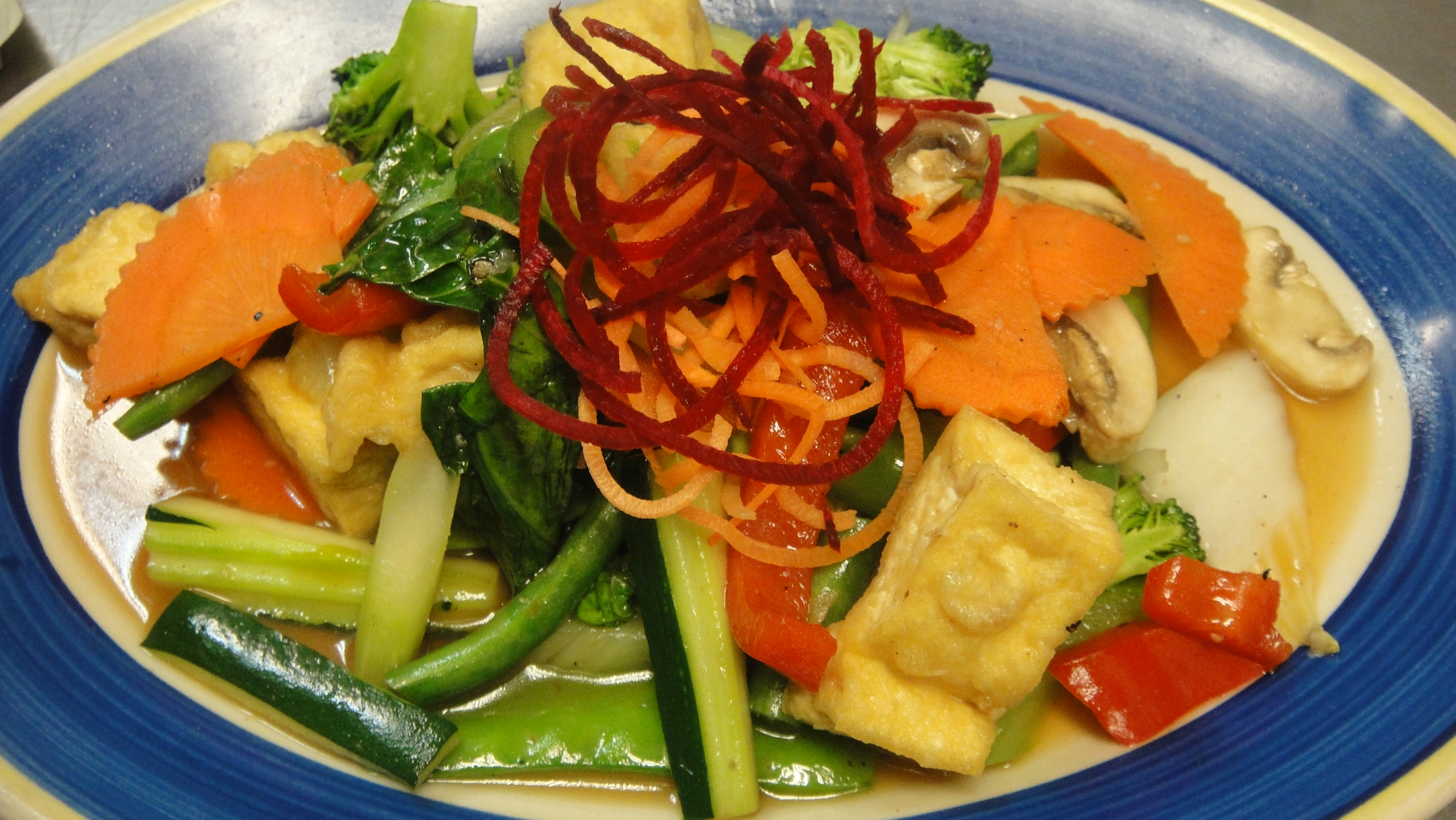 Order E5. Sauteed Mixed Vegetables food online from Cha-Ba Thai Cuisine store, Long Beach on bringmethat.com