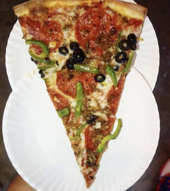 Order The Brooklyn Deluxe Slice food online from Biggie'S Pizza store, Ponte Vedra Beach on bringmethat.com