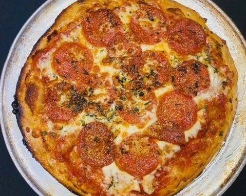 Order 10" Pepperoni Pizza food online from The Quarter Bar & Grill store, Addison on bringmethat.com