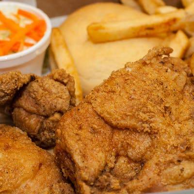 Order Chicken Dinner food online from Rooster Bbq Deli store, Saint Paul on bringmethat.com