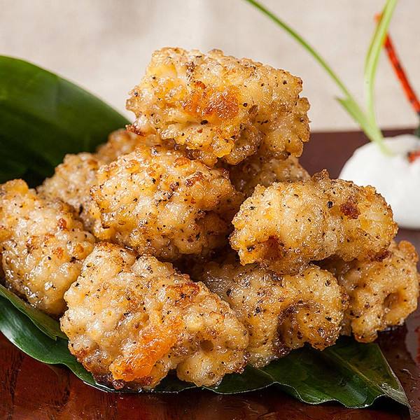 Order Salt and Pepper Fried Squid 椒盐鱿鱼 food online from Le's Restaurant store, Ames on bringmethat.com