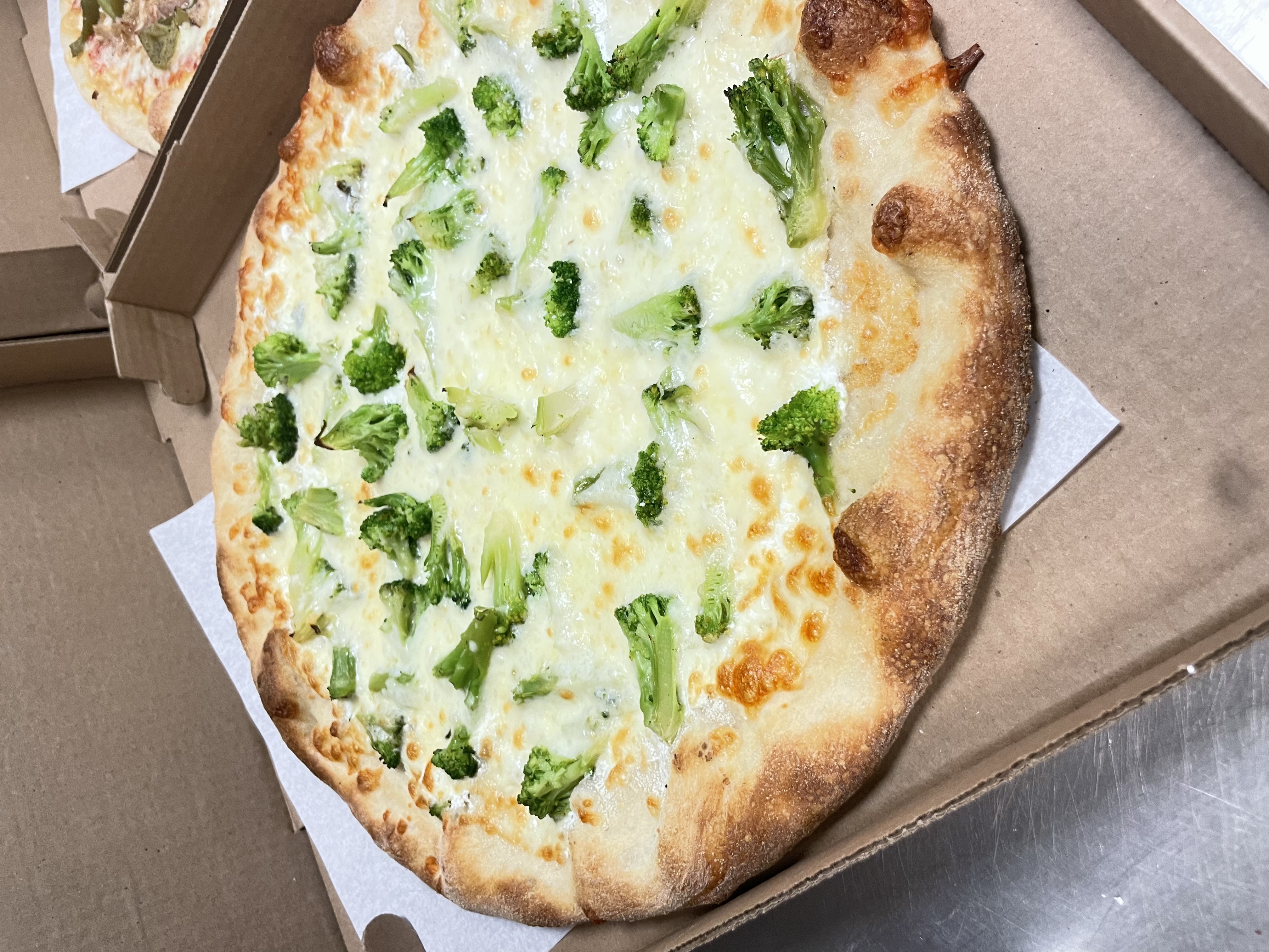 Order White Broccoli Pizza food online from Dolce- carini store, Philadelphia on bringmethat.com