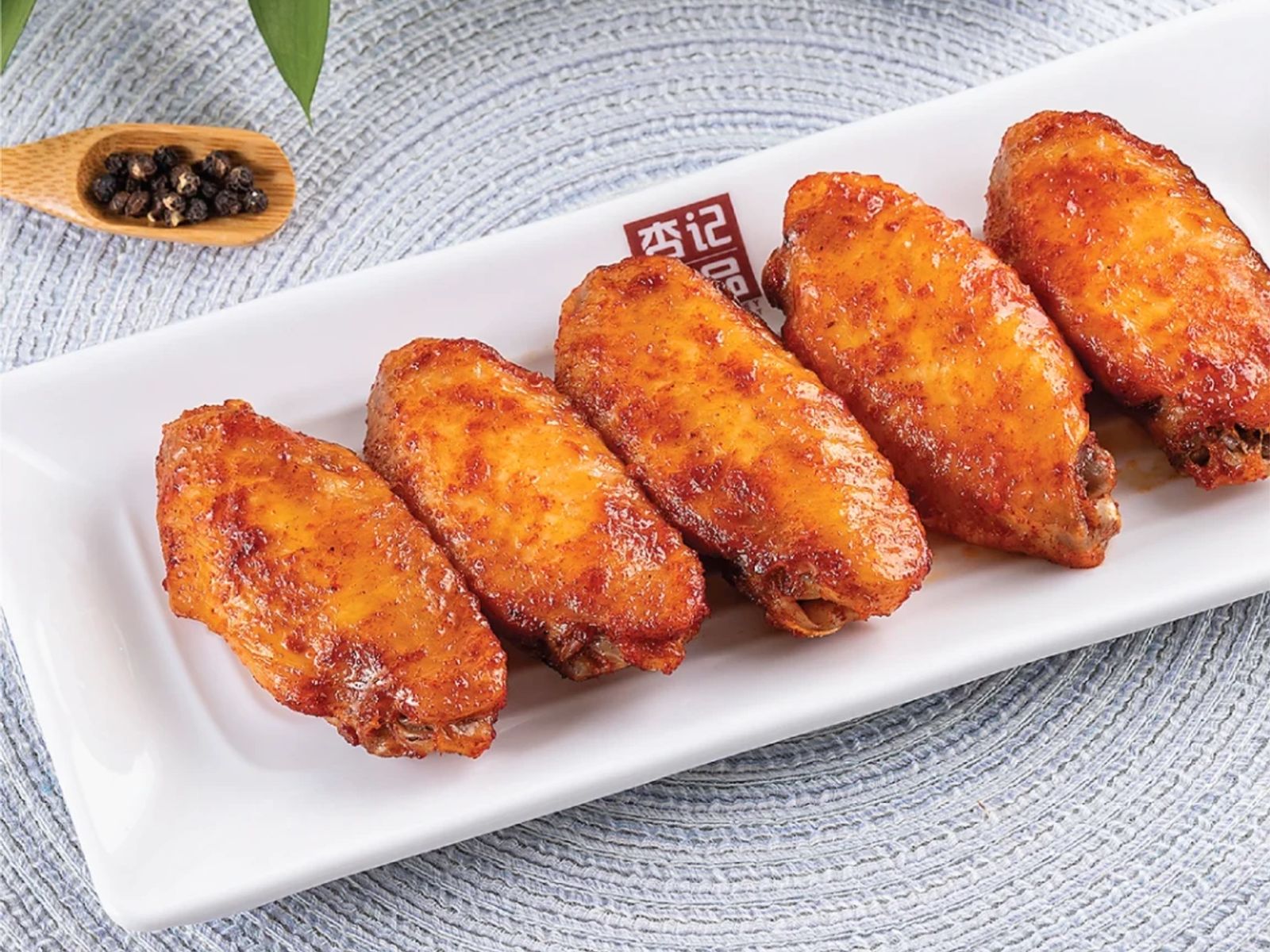 Order B2. House Chicken Wings - 秘製雞翼 food online from Sweethoney Dessert store, Artesia on bringmethat.com