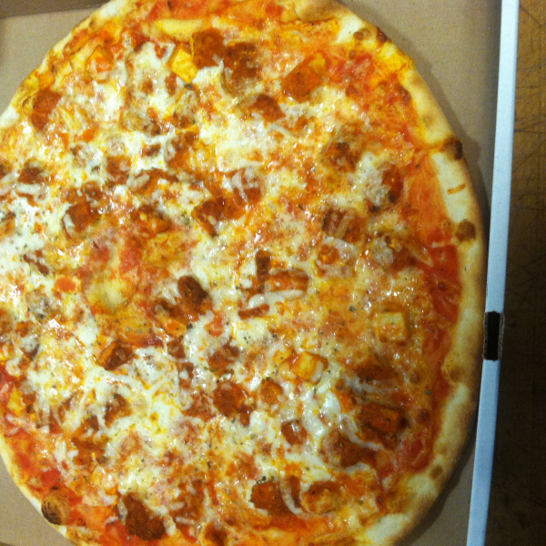 Order Buffalo Chicken Pan Pizza food online from Amore Pizza store, Nutley on bringmethat.com