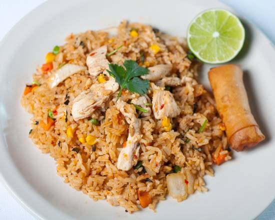 Order Spicy Basil Fried Rice food online from Thai Topaz store, San Antonio on bringmethat.com