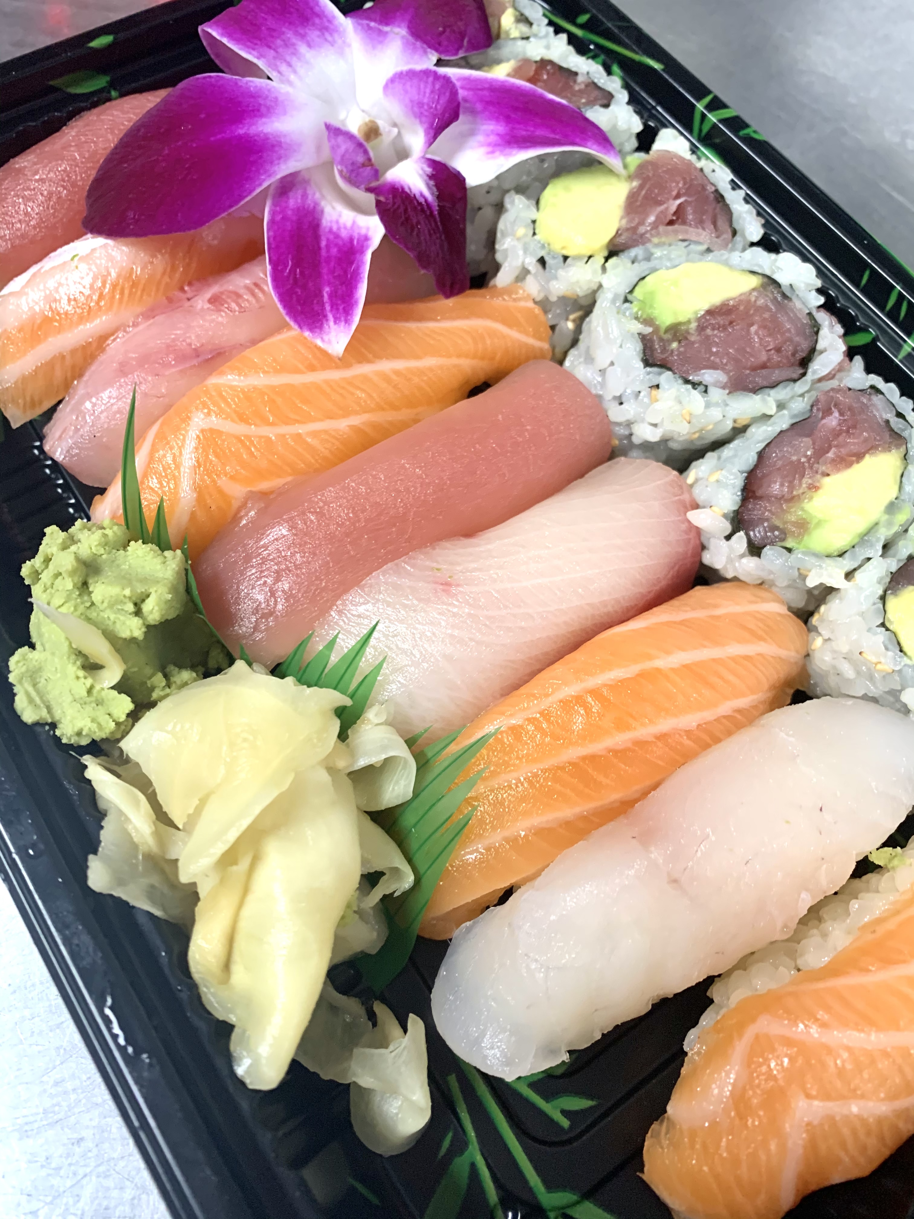 Order Sushi Deluxe food online from Musashi Asian Cuisine store, Brooklyn on bringmethat.com