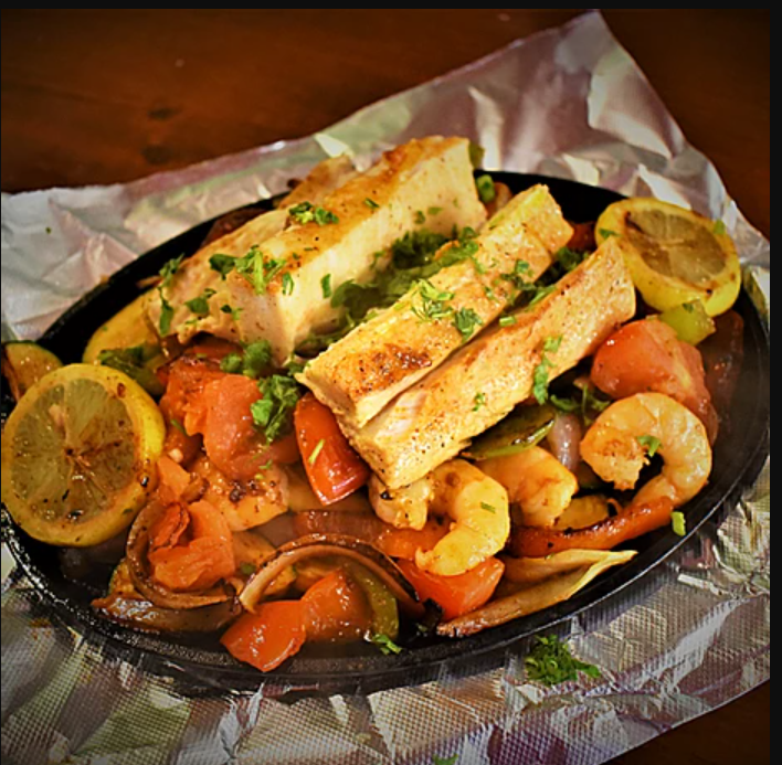 Order Seafood Fajitas food online from Casa Del Rio Express store, Fairlawn on bringmethat.com
