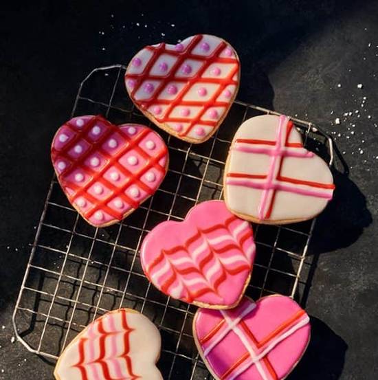 Order Heart Cookie 6-Pack food online from Panera store, Bloomingdale on bringmethat.com