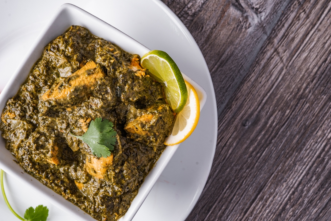 Order Chicken Saag (GF) food online from Lime & Lemon Indian Grill store, Raleigh on bringmethat.com