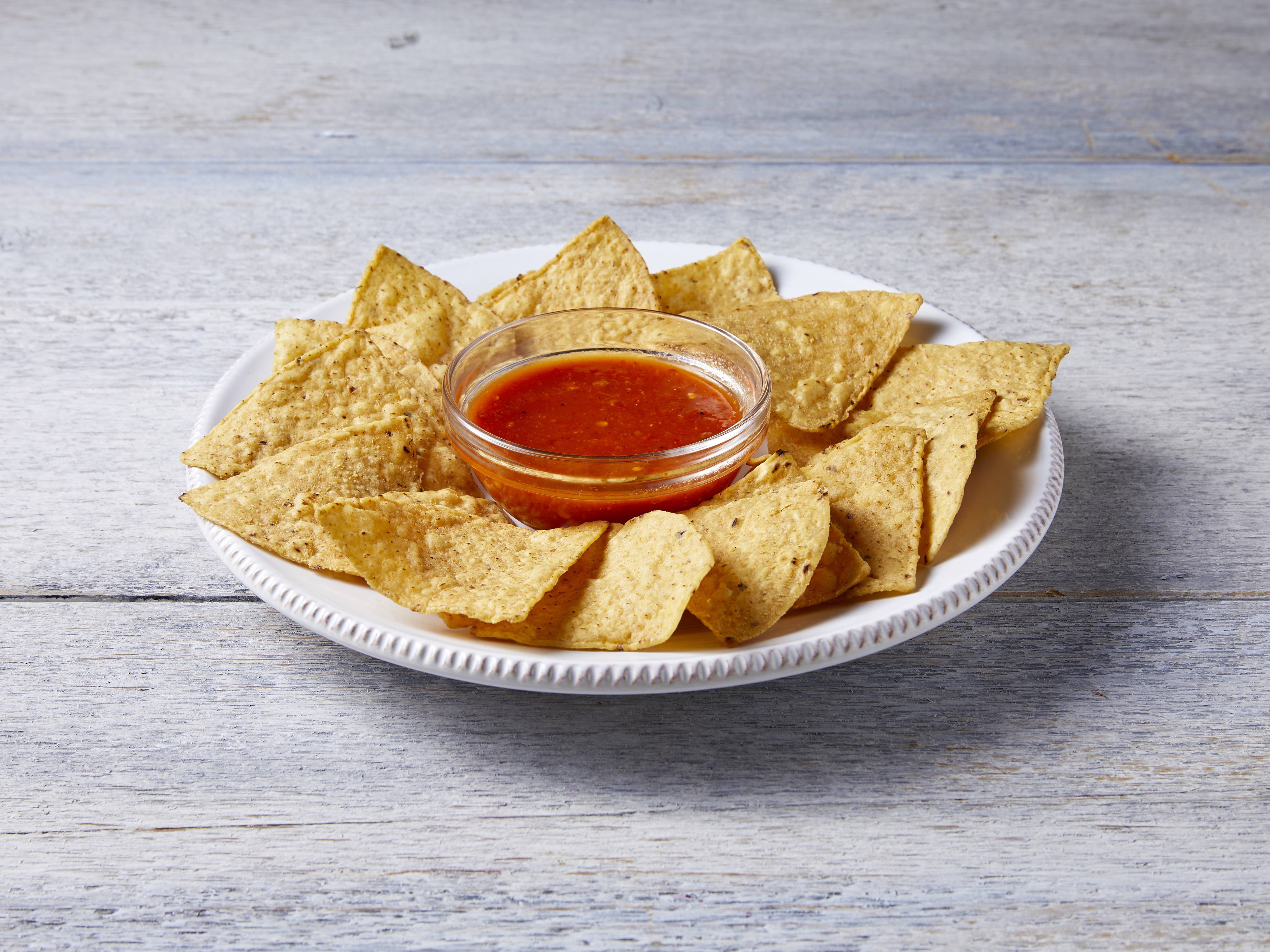 Order Chips and Salsa food online from Arturo's Tacos store, Chicago on bringmethat.com