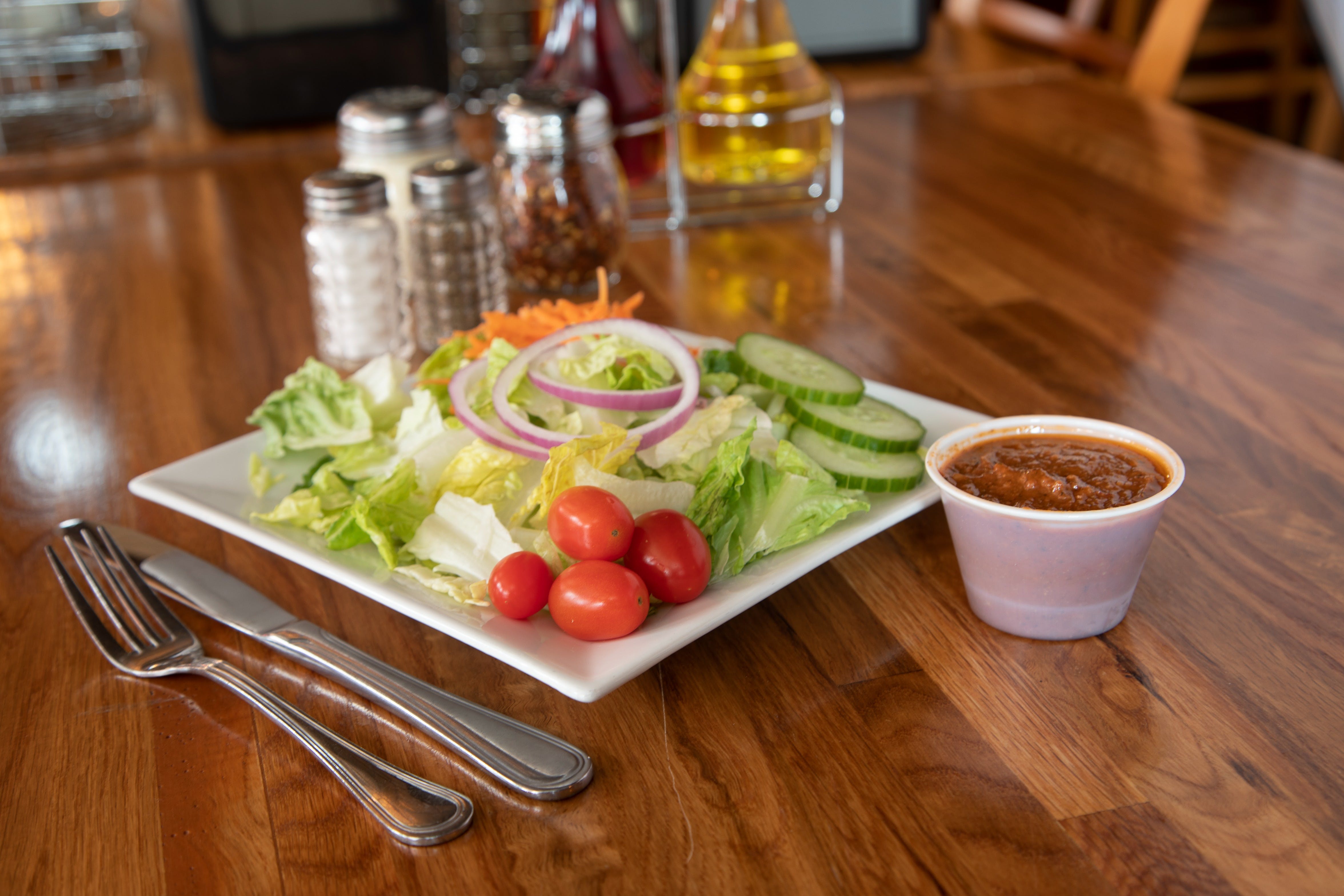 Order The Classic Salad - Regular food online from Barb's Pizza store, Cromwell on bringmethat.com