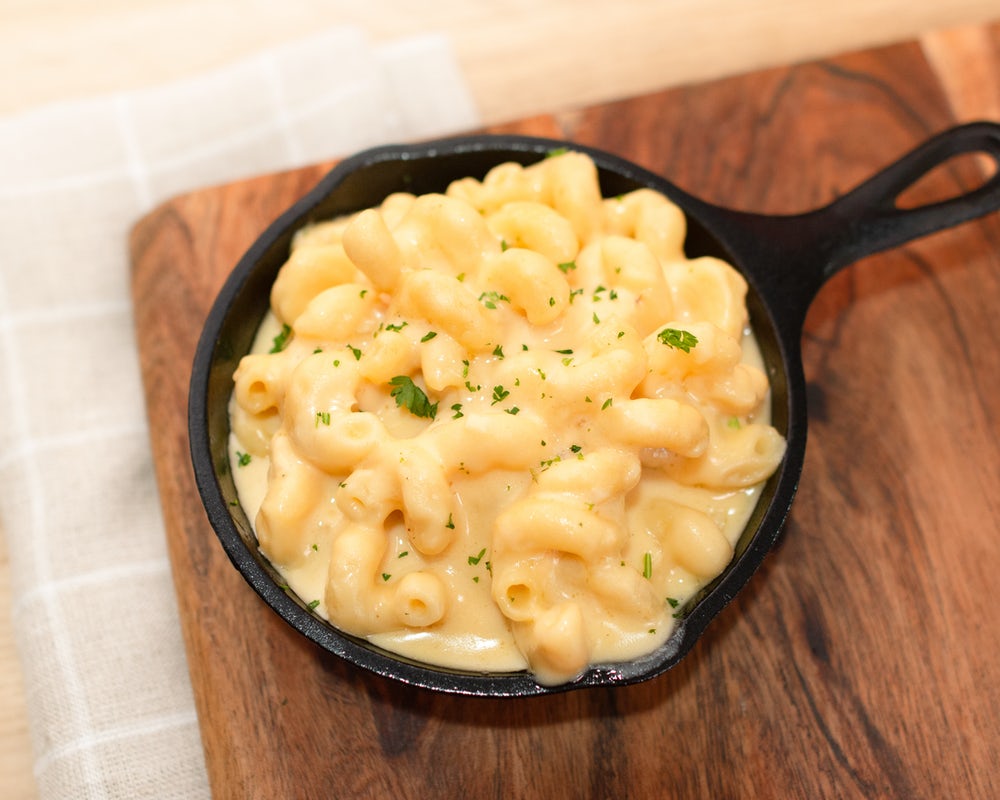 Order Side Mac & Cheese food online from Greenlight Salads & Bowls store, Boulder on bringmethat.com