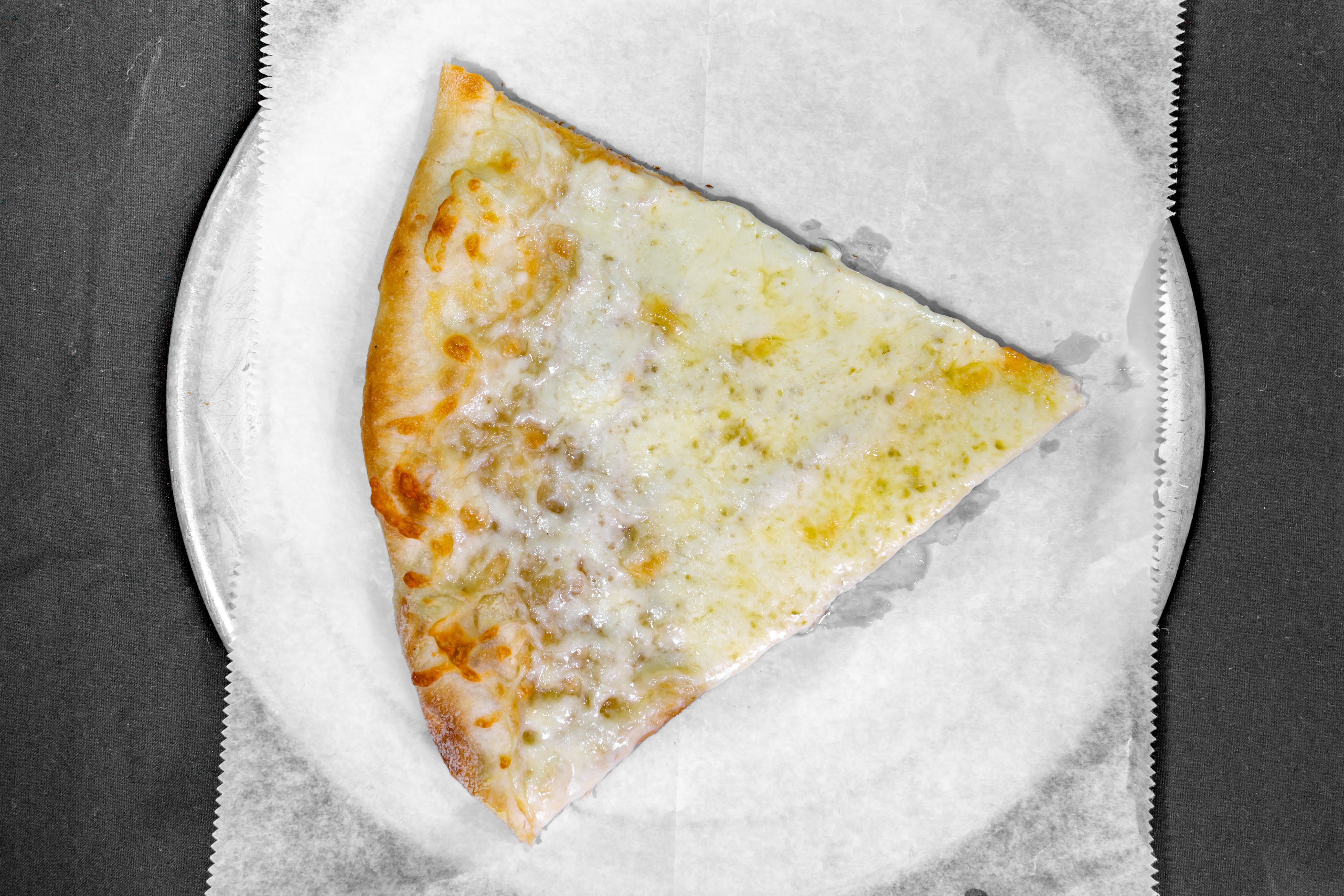 Order Three Cheese Pizza - 14" food online from Mannino's Pizzeria & Italian Eatery store, Pottstown on bringmethat.com