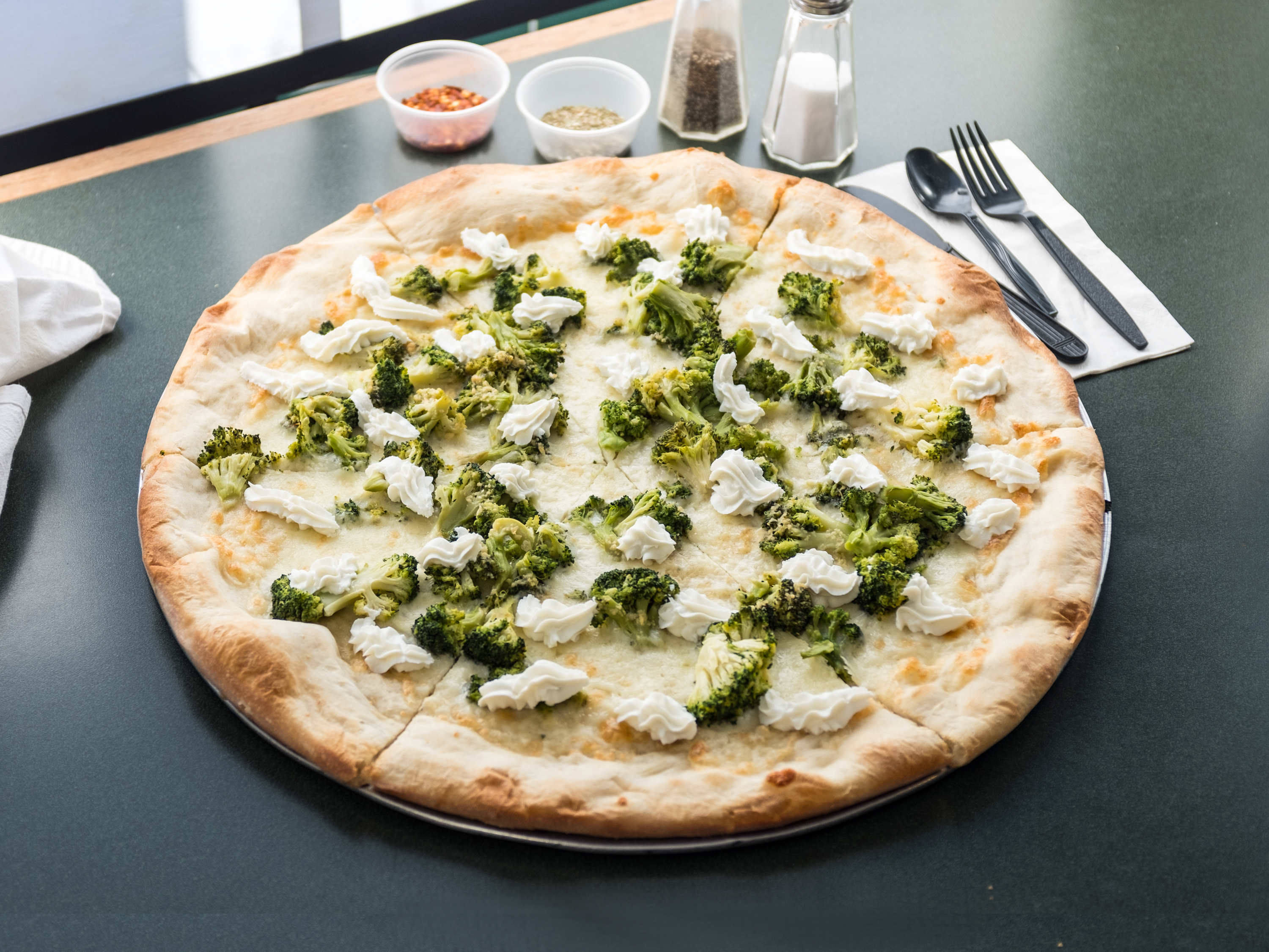 Order Broccoli and Ricotta Pizza food online from Little Anthony's store, Media on bringmethat.com