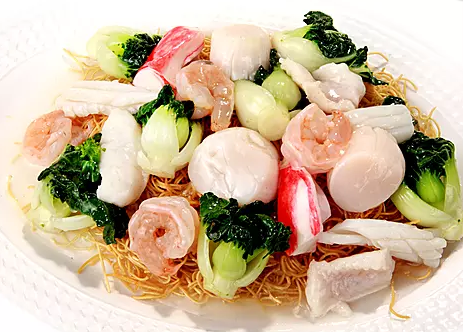 Order L2. Seafood Pan Fried Noodle 海鮮煎麵 food online from Hing Lung Cafe store, South San Francisco on bringmethat.com