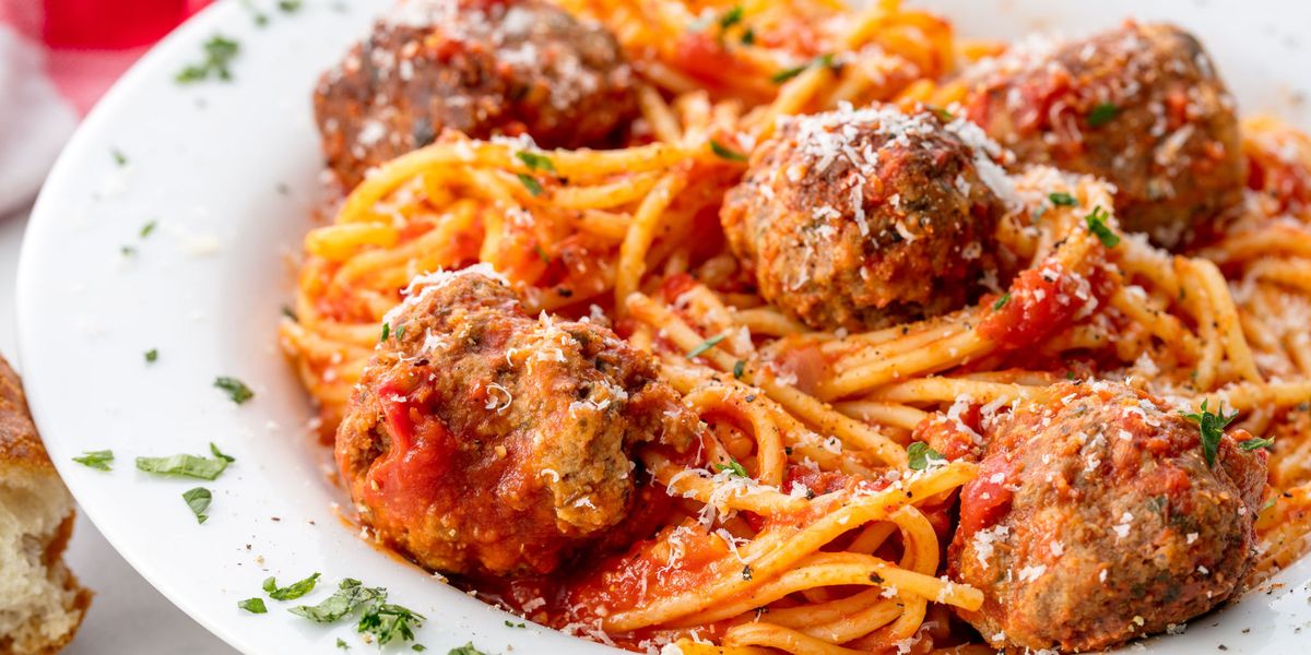 Order Spaghetti with Meatballs food online from Le Vera Pizza store, Nashville on bringmethat.com