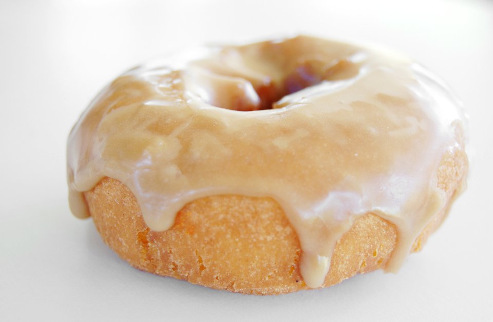 Order Maple Cake Donuts food online from Earl Donut store, Los Angeles on bringmethat.com