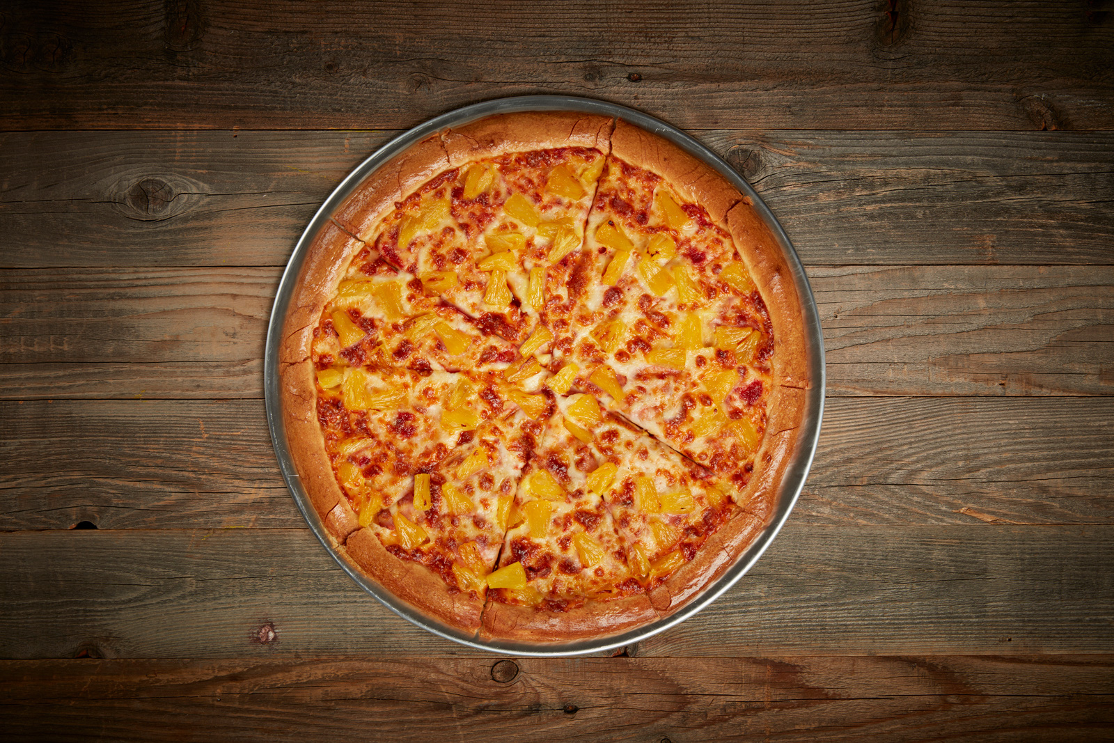 Order Pineapple Pizza food online from Pregio Pizza store, Wilmington on bringmethat.com