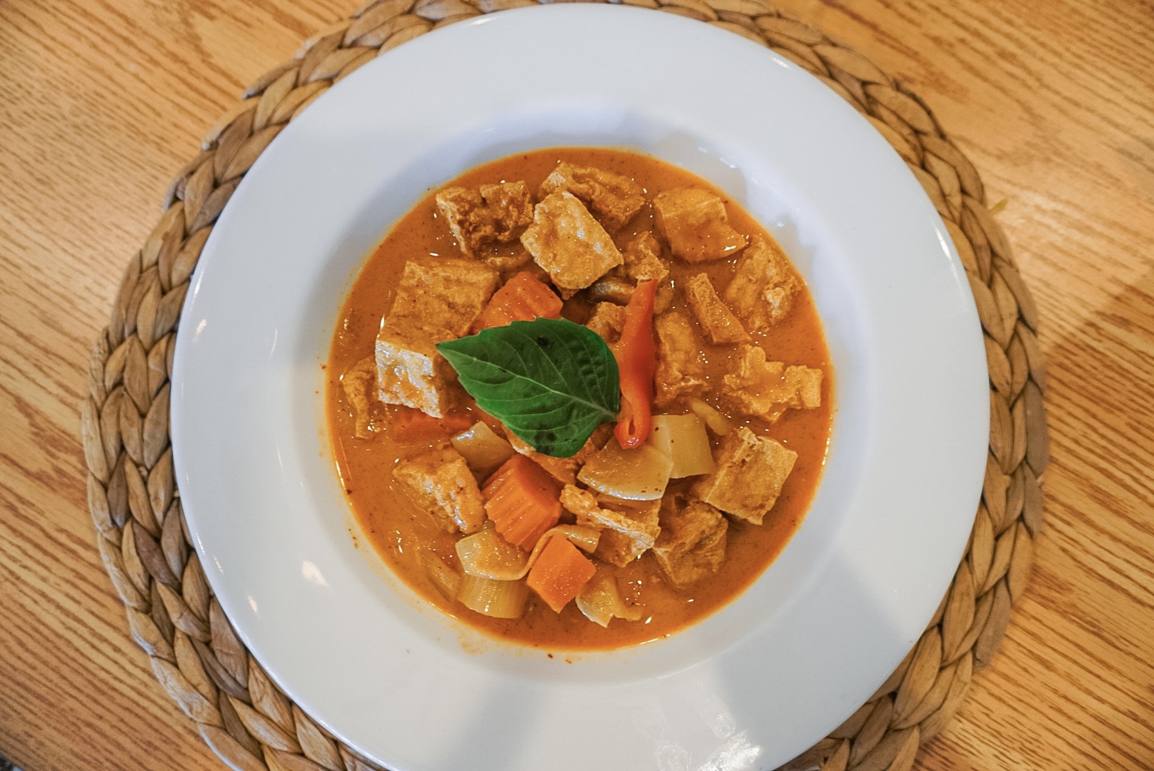 Order Massaman Curry food online from Siam Spice store, Sterling on bringmethat.com