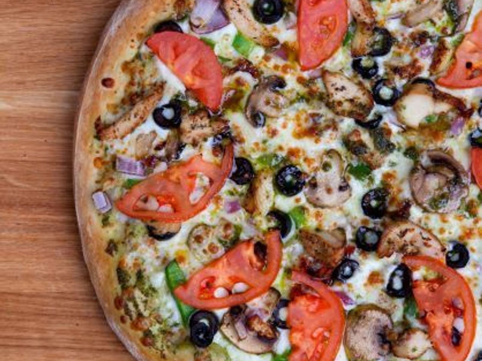 Order Pesto Chicken Pizza food online from Pepperoni's store, Houston on bringmethat.com