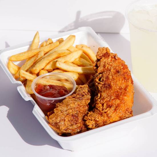 Order Chicken Tenders & Fries food online from Abu Omar Halal store, Houston on bringmethat.com