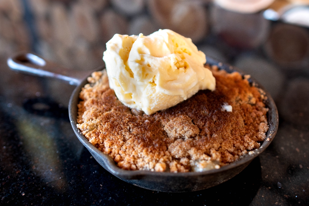 Order Apple Cobbler food online from Mike Bbq store, Escondido on bringmethat.com