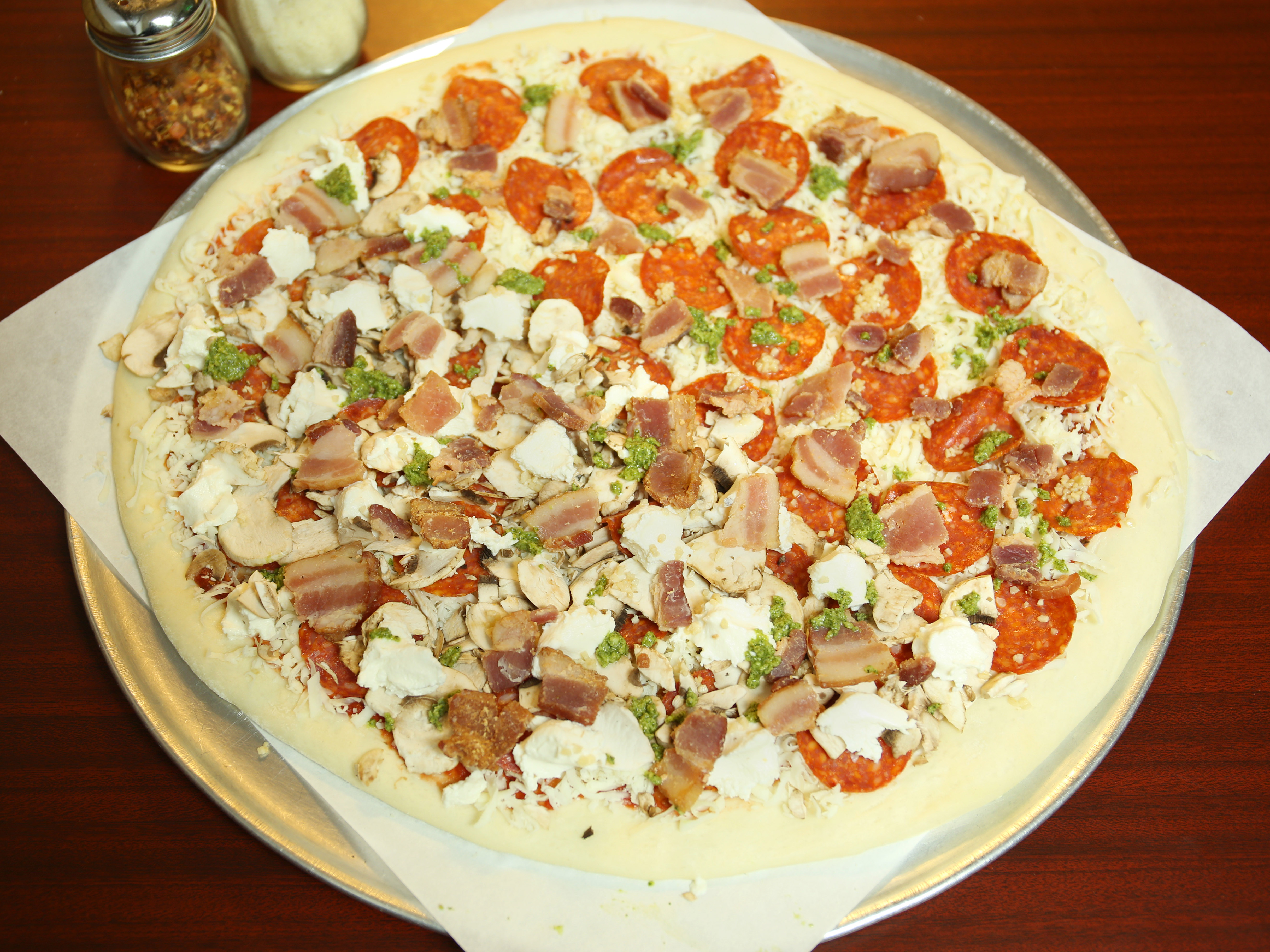 Order 18" Pizza Maria food online from Pizza Maria store, San Jose on bringmethat.com