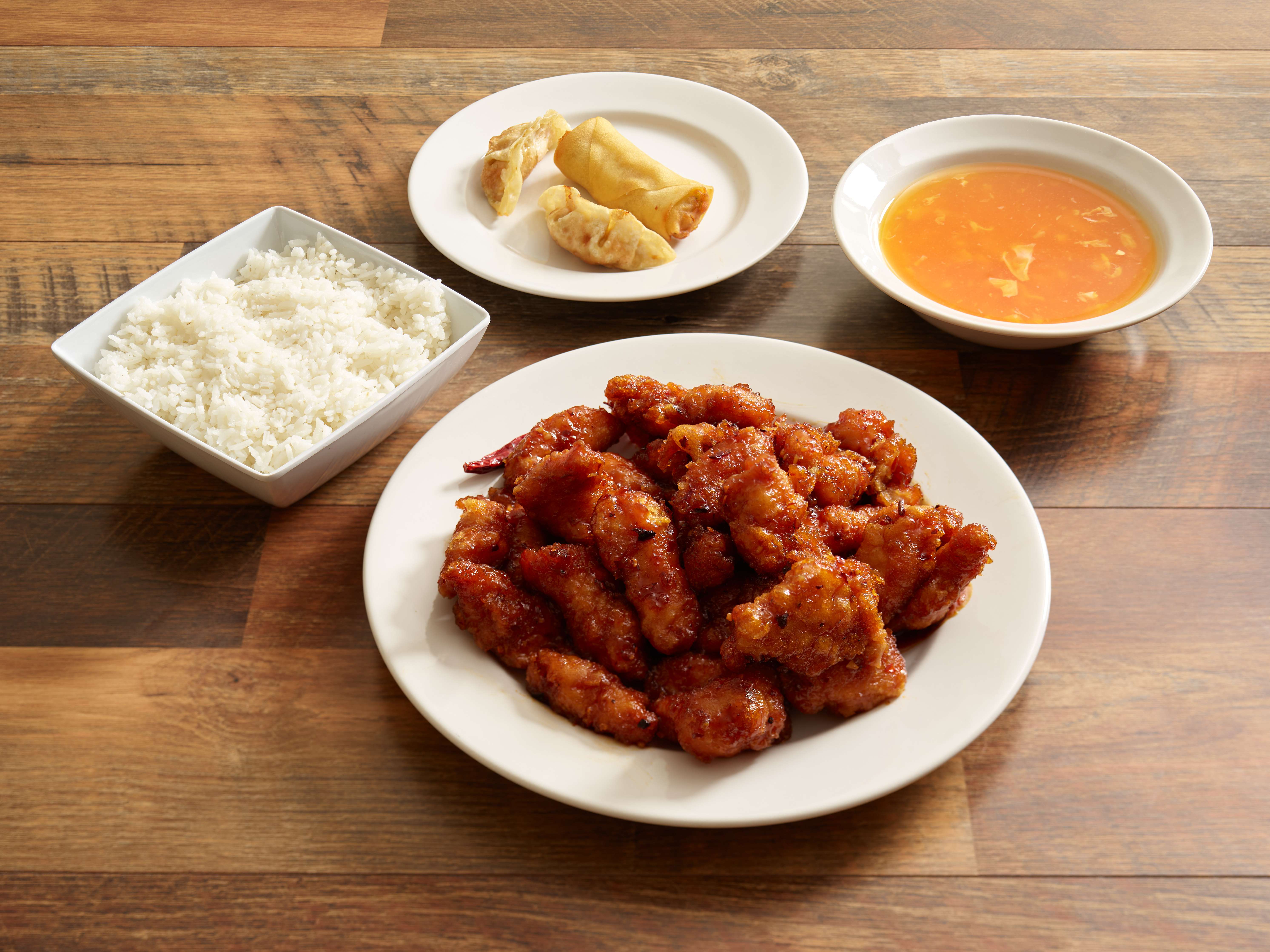 Order L1. General Tso's Chicken Dinner Platter food online from Red 88 Asian Bistro store, South Jordan on bringmethat.com