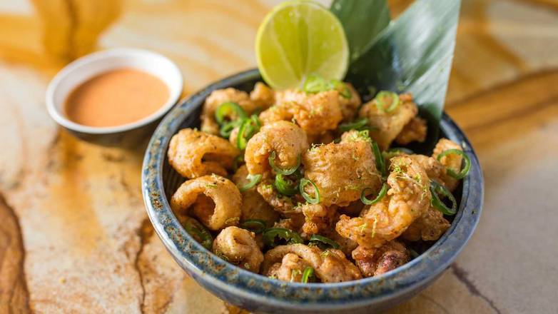Order Crispy Squid, Serrano Chili, Lime, Sweet Chili Aioli food online from Maggiano's - Old Orchard store, Skokie on bringmethat.com