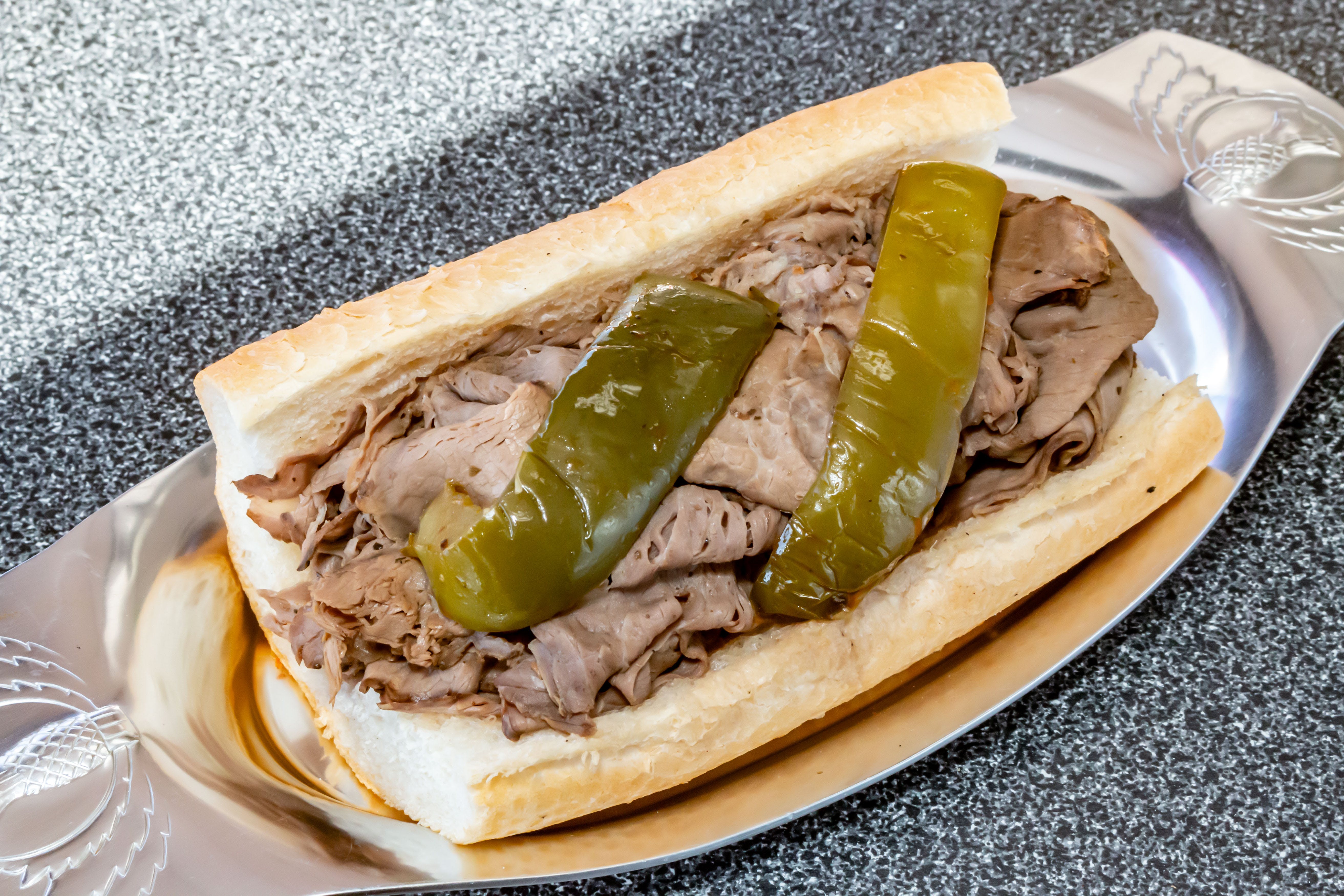 Order Italian Beef Sandwich - Sandwich food online from Mario's Pizza store, Northbrook on bringmethat.com