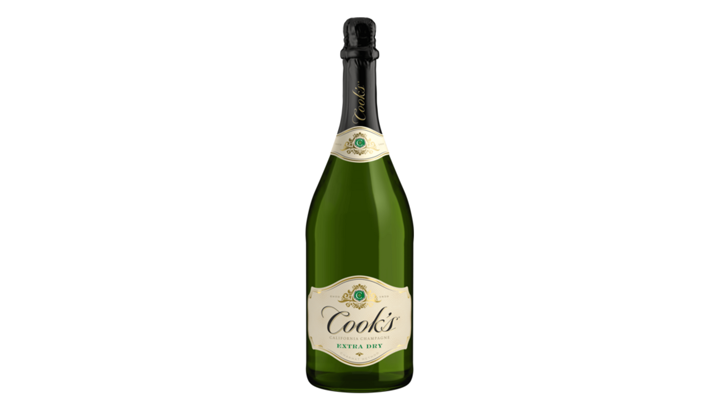 Order Cook's Extra Dry Champagne Blend Sparkling Wine 750mL food online from Rancho Liquor store, Thousand Oaks on bringmethat.com