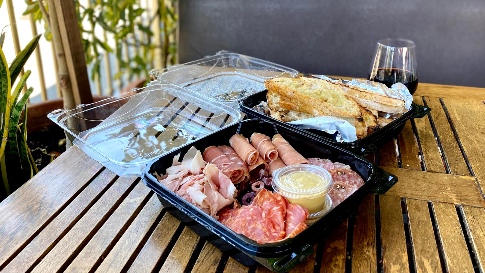 Order Meat Platter food online from Midici The Neapolitan Pizza Company store, Sherman Oaks on bringmethat.com