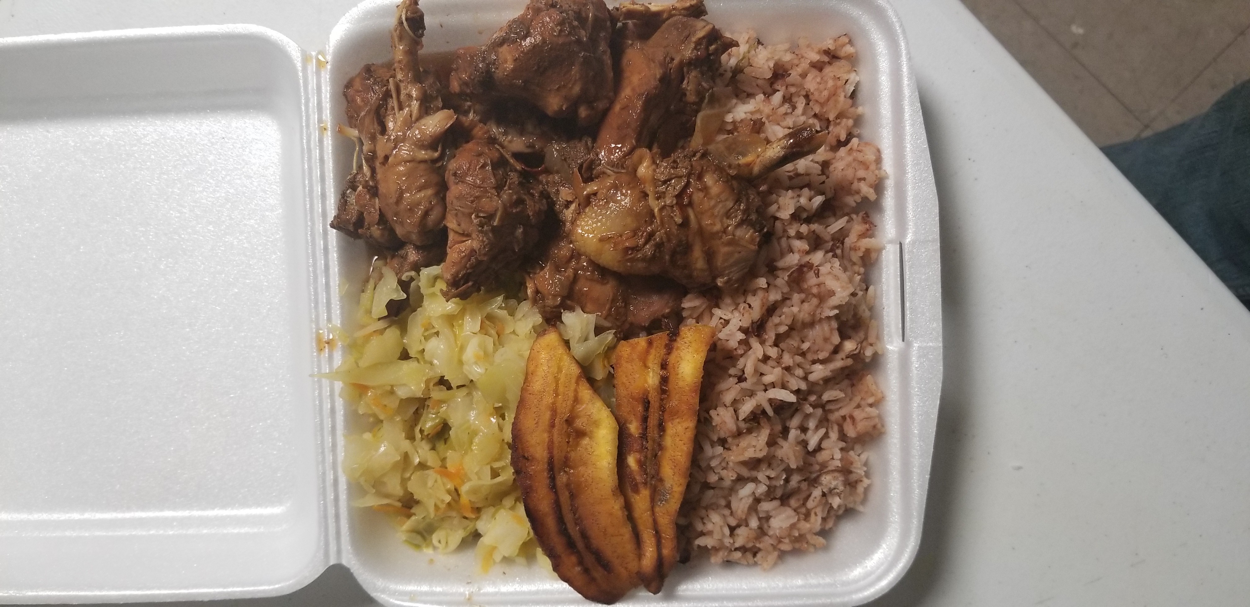 Order Brown Chicken Stew food online from Huzzys Jamaican Restaurant store, Houston on bringmethat.com
