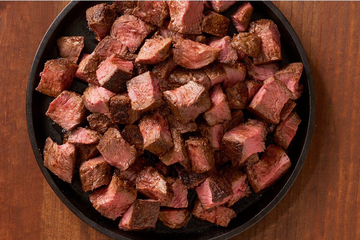 Order Outback Center-Cut Sirloin Party Platter 30 oz. food online from Outback Steakhouse store, Atlanta on bringmethat.com