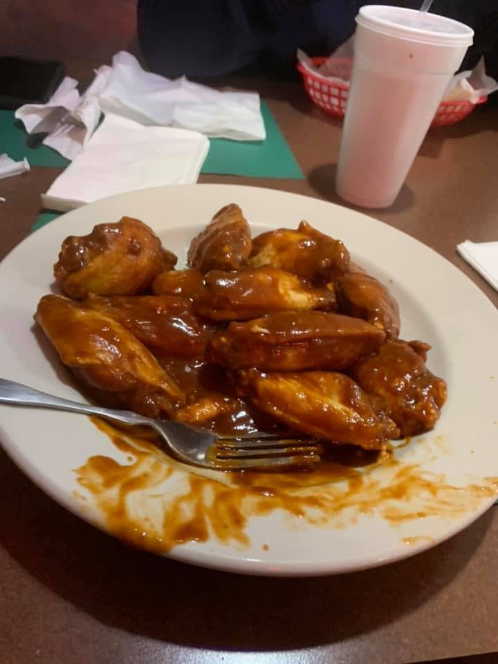 Order Wings - 12 Pieces food online from Brad's Pizza store, Carlisle on bringmethat.com