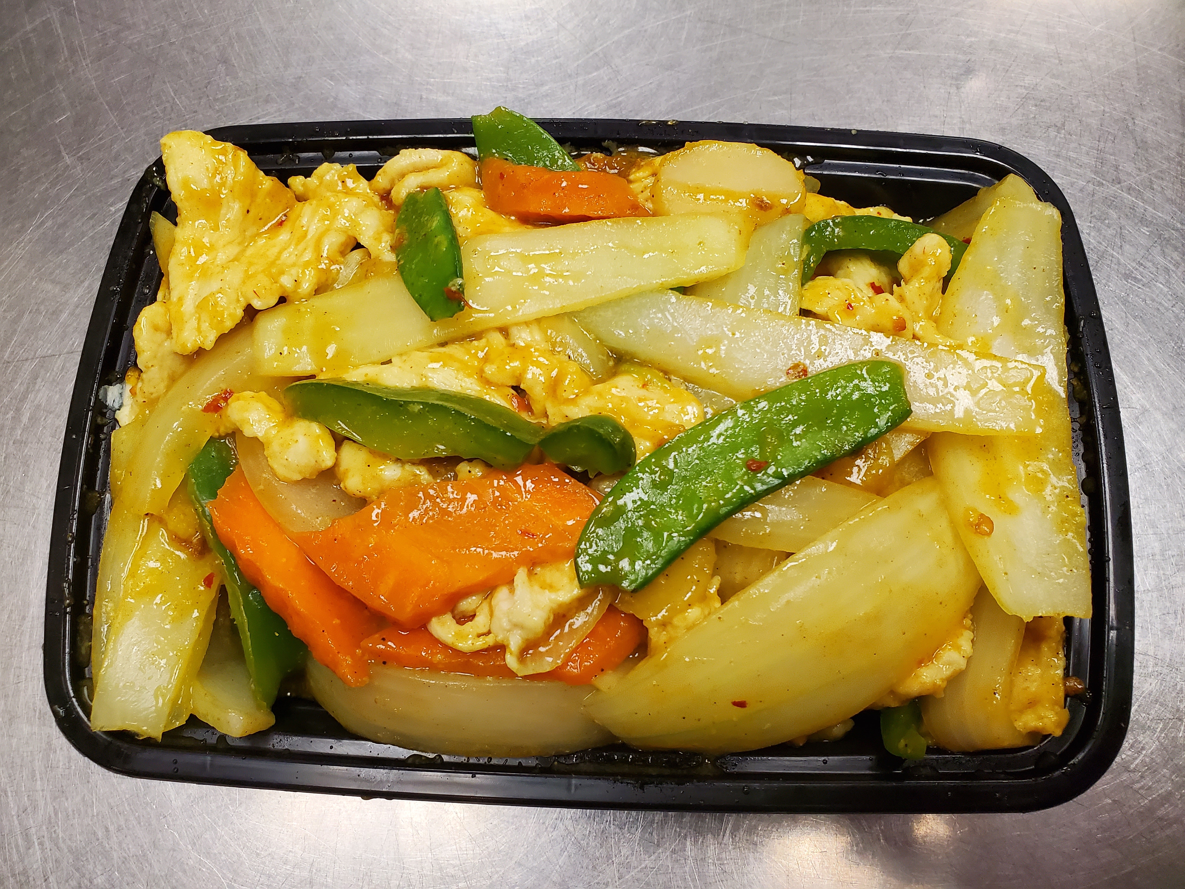 Order 56. Curry Chicken food online from Great Wall Chinese Restaurant store, Frederick on bringmethat.com