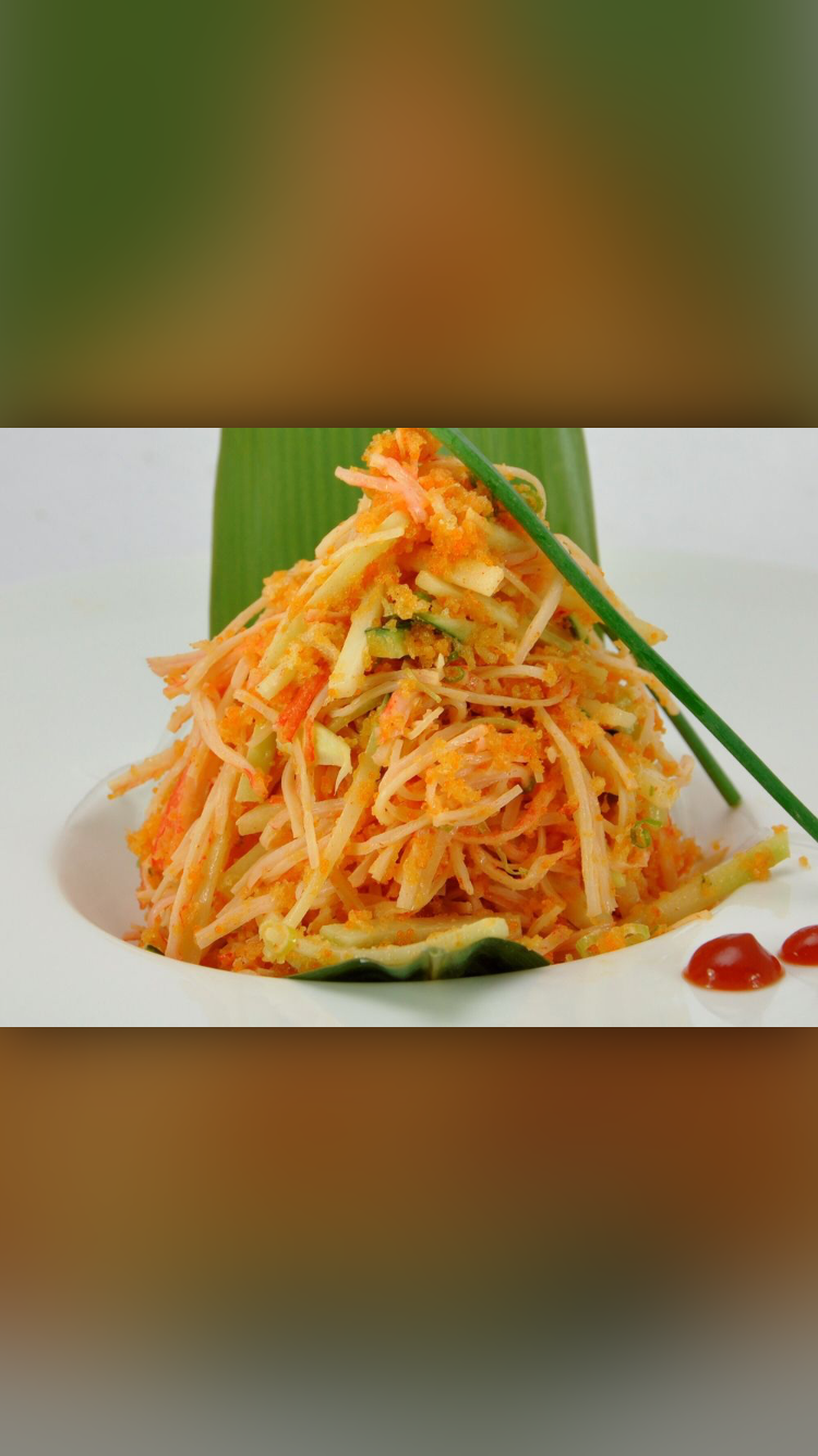 Order Spicy Kani Salad food online from Tengu Asian Bistro store, Albany on bringmethat.com