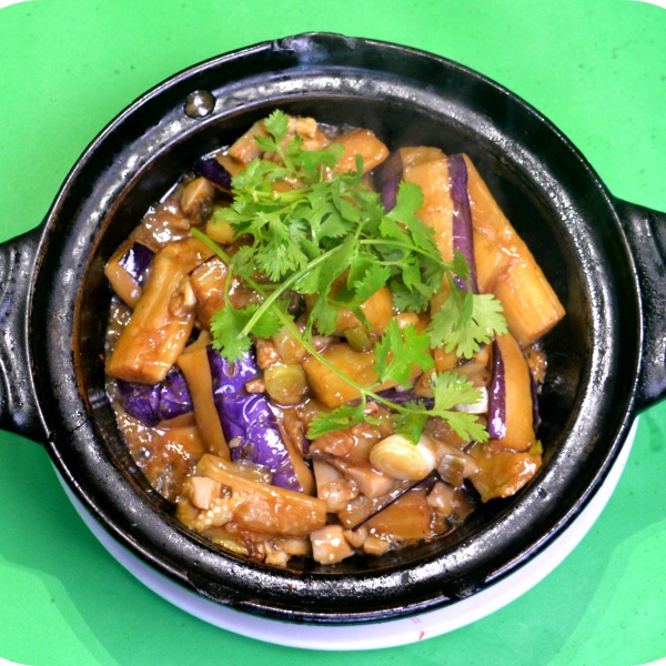 Order 703. Eggplant with Szechuan Sauce Clay Pot food online from Fung Wong Chinese Restaurant store, Daly City on bringmethat.com