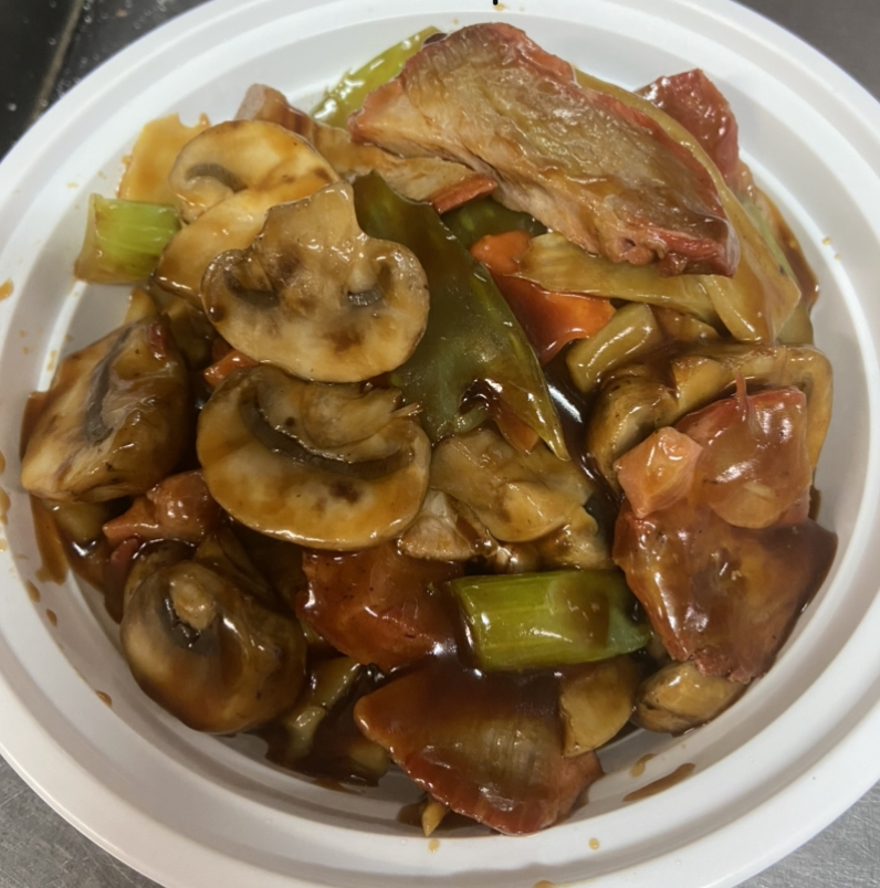 Order 50. Roast Pork with Mushrooms food online from New Jin Xin store, Brooklyn on bringmethat.com