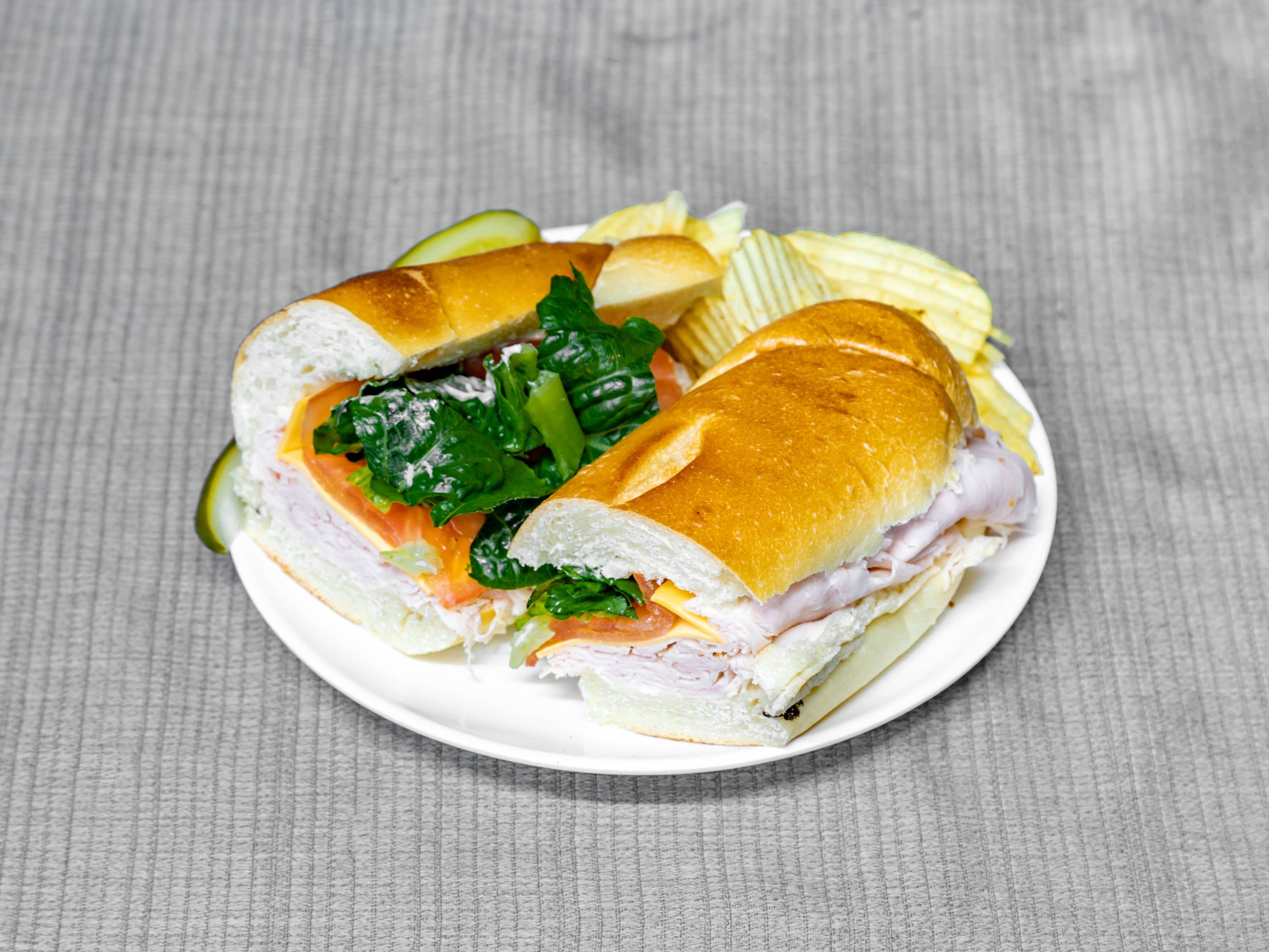 Order 9. Turkey and Egg Sandwich food online from Murray Hills Gourmet Deli store, New York on bringmethat.com