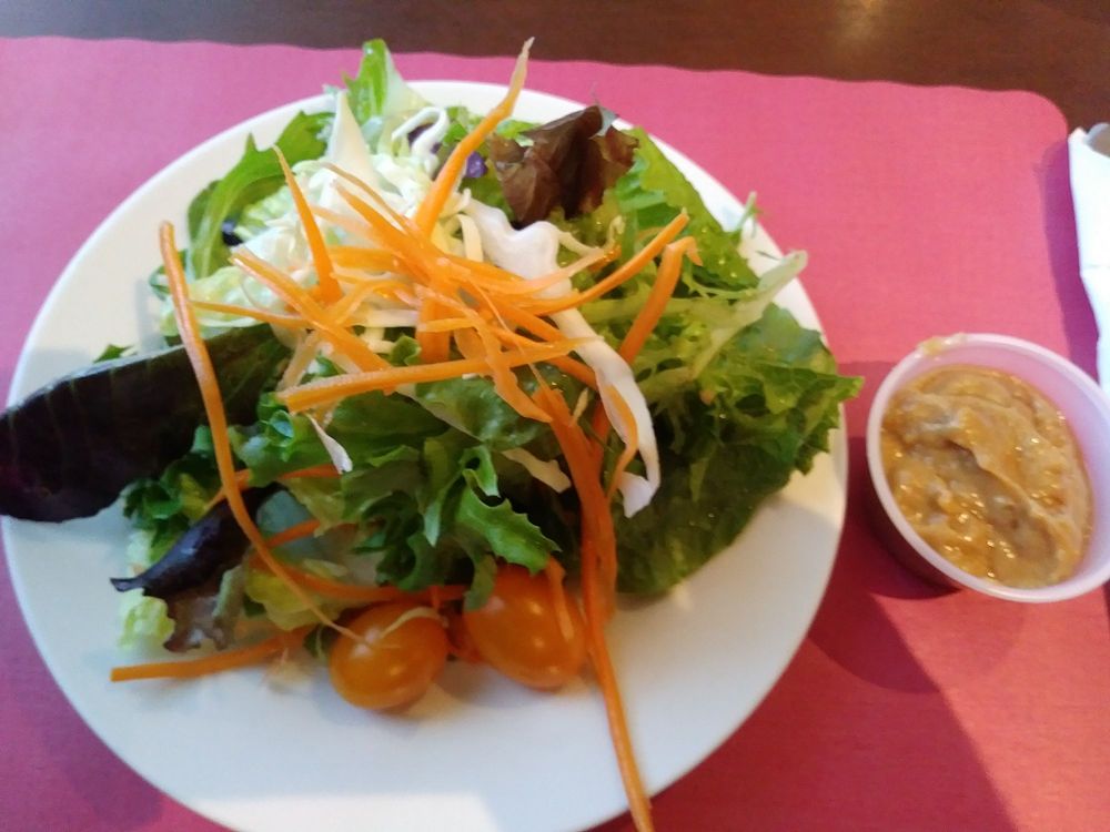 Order House Salad food online from Thai Dawn Bistro store, Victorville on bringmethat.com