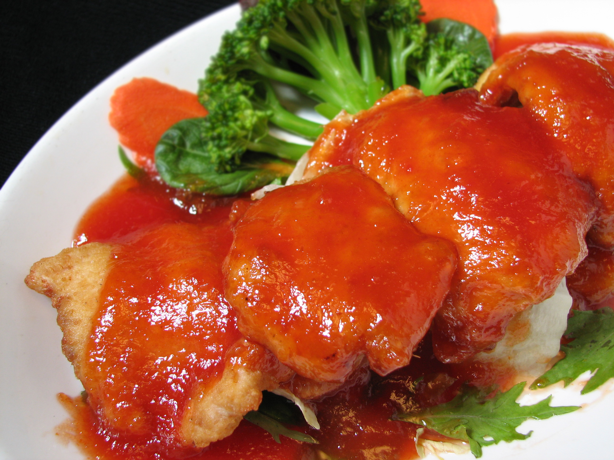 Order General Tso's Chicken food online from Typhoon Thai store, Middletown on bringmethat.com