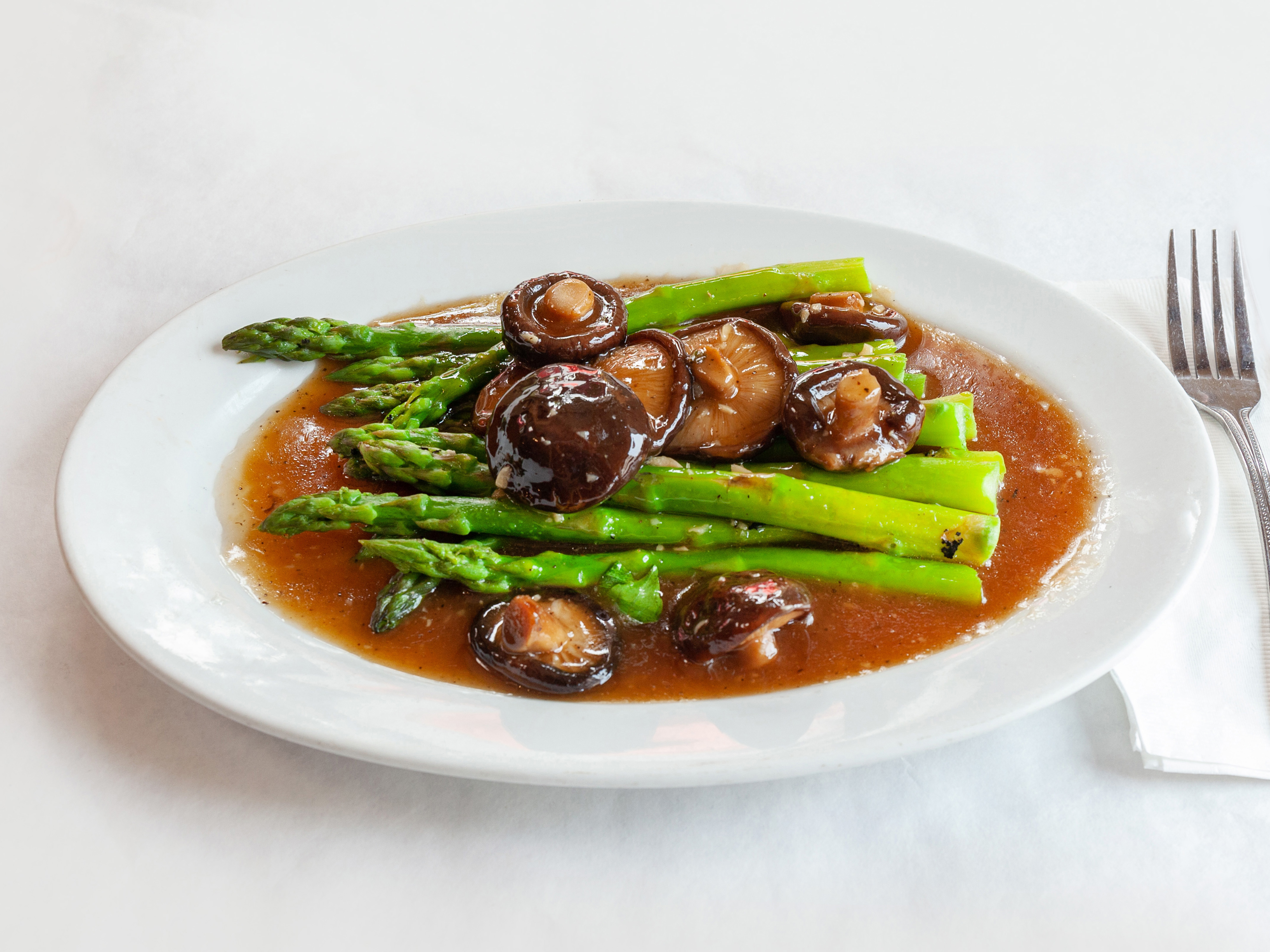 Order Asparagus and Shiitake Mushroom Stir Fry food online from Chan Dara store, Los Angeles on bringmethat.com