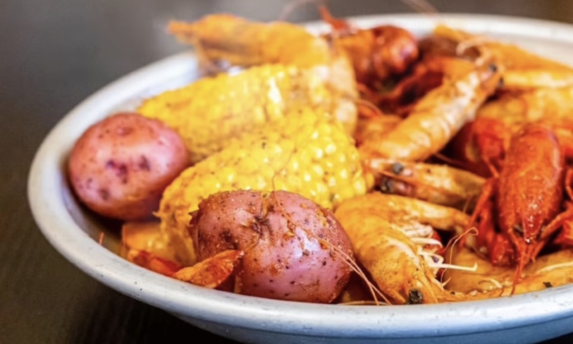 Order (C)1 lb. Shrimp with Head and 1 lb. Crawfish food online from Shakin Crab store, Manassas on bringmethat.com